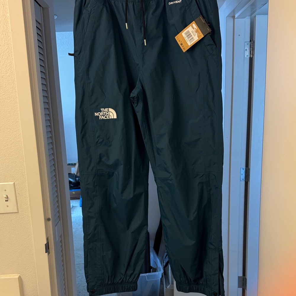 The North Face Men's Midnight Petrol Snowboard pants (very dark green/blue)
